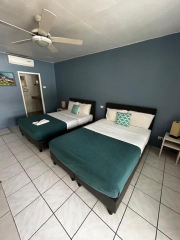 Aparthotel The Old Gin House Oranjestad  Exterior foto